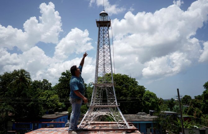 Havana dobila repliku Ajfelove kule visoka četiri metra 