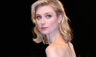 Elizabet Debicki glumi princezu Dajanu u petoj i šestoj sezoni 