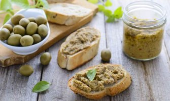 Domaći namaz od zelenih maslina