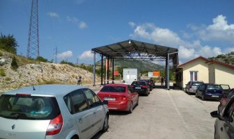 Vraćen sa graničnog prelaza Sitnica zbog zabrane ulaska u CG