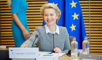 Fon der Lajen predložila Mejred Mekginis za novu eurokomesarku