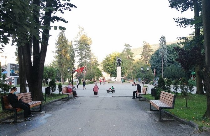 Kontrola primjena mjera NKTa u Bijelom Polju: Posebni mobilni timovi će kontrolisati nošenje maski na otvorenom, kafiće, prodavnice...