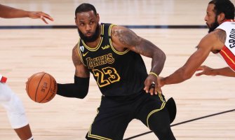 Drama u petom meču NBA finala: Okršaj Lebrona i Batlera pripao zvijezdi Majamija