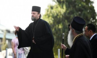 Saslušan vladika Stefan: Djevojci slao poruke kao i drugim duhovnim čedima