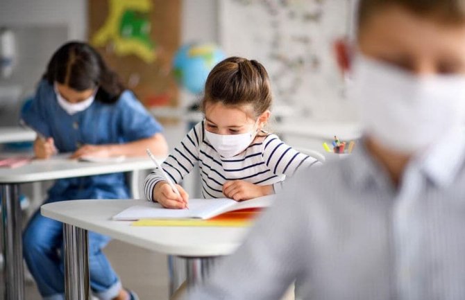 Roditelji očekuju da će naredno polugodište biti bolje organizovano u odnosu na prvo