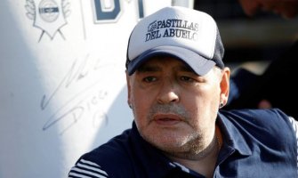 Maradona u samoizolaciji, bio u kontaktu sa zaraženim