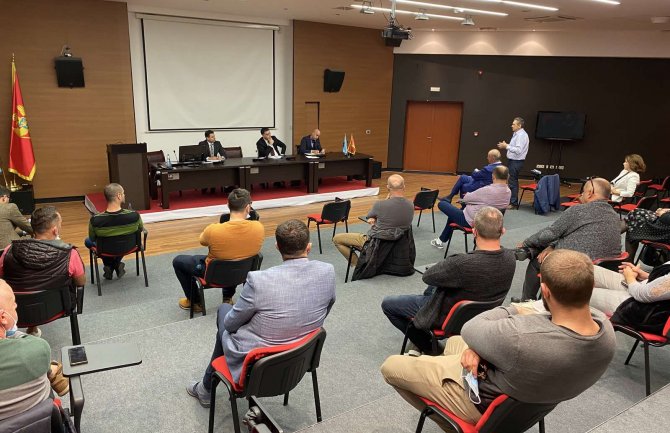 Problemi ugostitelja u Tivtu rezultat pandemija kovida ali i sistemske manjkavosti