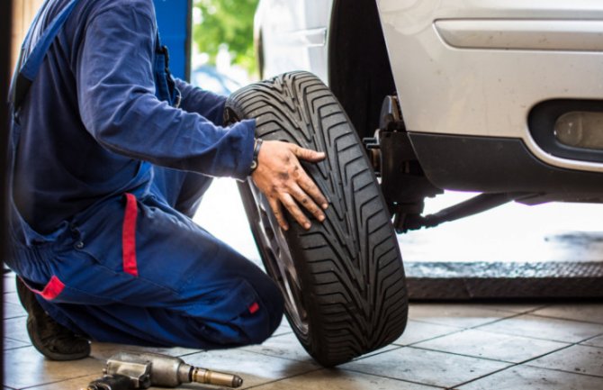 Od danas obavezna zimska oprema za sva motorna vozila