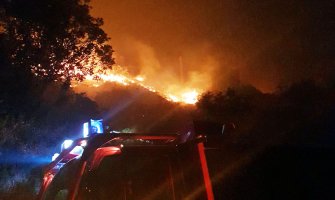 Sutomore: Veliki požar iznad Korala, 25 vatrogasaca bilo na terenu