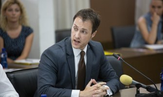 Milačić Konataru: Recite javnosti kako i sa kim planirate da sprovedete Harasanijev plan