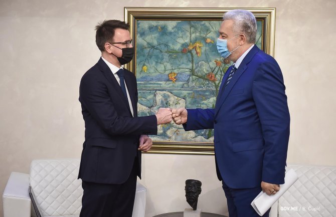 Krivokapić : Crna Gora želi najbolje odnose sa svima, posebno sa Moskvom