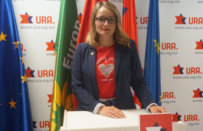 Vukotić Jelušić: Dok jedni ostaju bez krova nad glavom, drugi se spore oko 