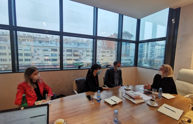 Radiće na poboljšanju položaja zdravstvenih radnika i povećanju zarada