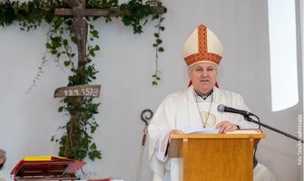 Hrvatski biskup:  Potres je teško predvidiv, ne možemo se protiv njega boriti kao protiv Turaka, komunista ili Srba 