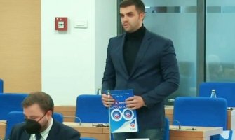 Božović: Jednokratna pomoć MA populistički potez i želja da se operu ruke 