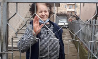 Živa žena godinu dana na uvredljivoj smrtovnici 