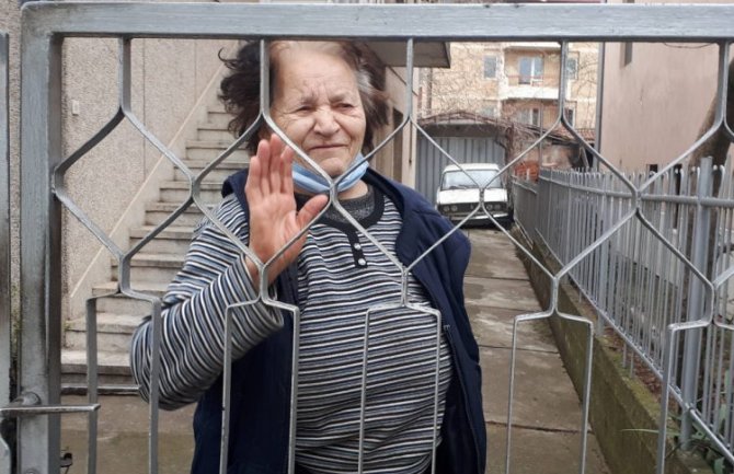 Živa žena godinu dana na uvredljivoj smrtovnici 