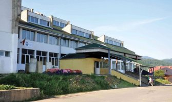 Tuča ispred škole u Rožajama: Maloljetnik uboden nožem