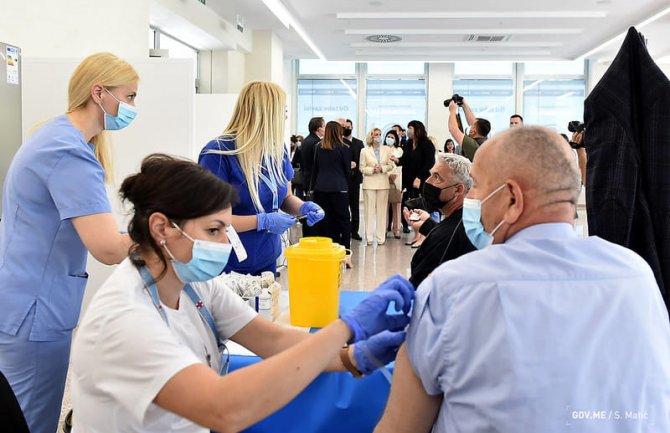 Za samo šest dana prvu dozu vakcine primilo 17 % građana Crne Gore!