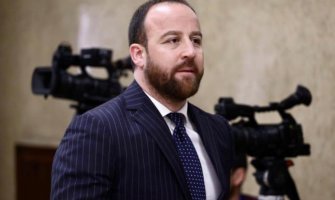 Nikolić: Ministri Bratić, Stijović i Radulović, treba da podnesu hitne i neopozive ostavke