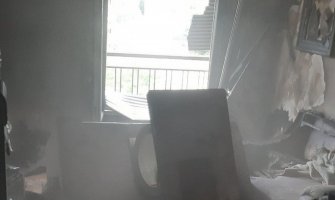 Vatrogasci evakuisali dvije osobe iz stana u kojem je izbio požar