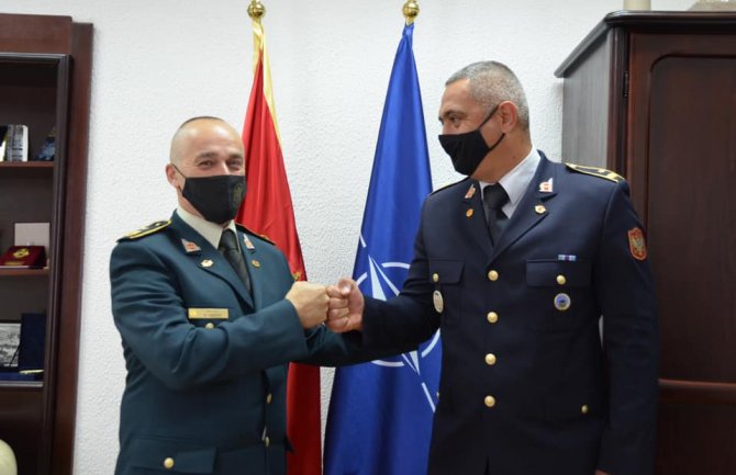 Major Pavlović završio školovanje u SAD: Zbog postignutih rezultata dobio preporuke profesora i priznatih akademika 
