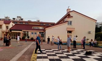 Roditelji: Radulović ovu školu digla na noge, našu djecu nije odvajala od svoje porodice