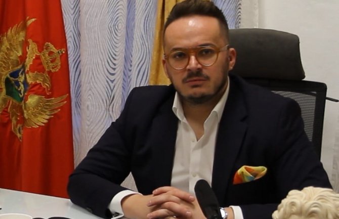 Pavićević: Nevješta manipulacija u trapavoj izvedbi Koprivice i Radulovića izaziva samo podsmijeh