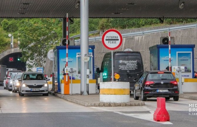 Kroz tunel Sozinu prošlo više od 100 hiljada vozila 