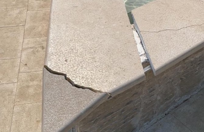 Oštećen spomen park u Baru
