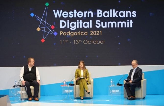 Srzentić: Posvećeni smo efikasnijem unapređenju programa digitalne transformacije