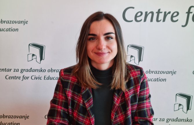 Studenti zarobljeni u indeksu starih problema