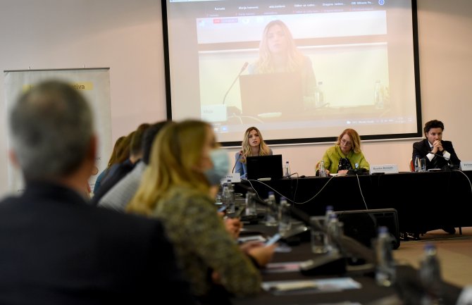 IA: Na Vladi i na poslanicima je da redefinišu međusobni odnos