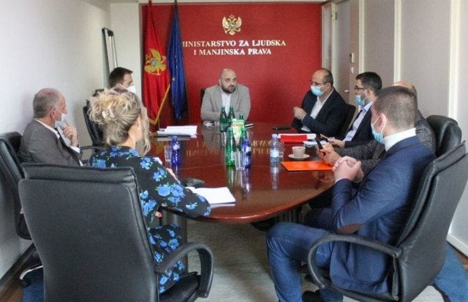 Predloženo uvođenje halal ishrane i prostora za molitvu u UIKS-u i KCCG-u