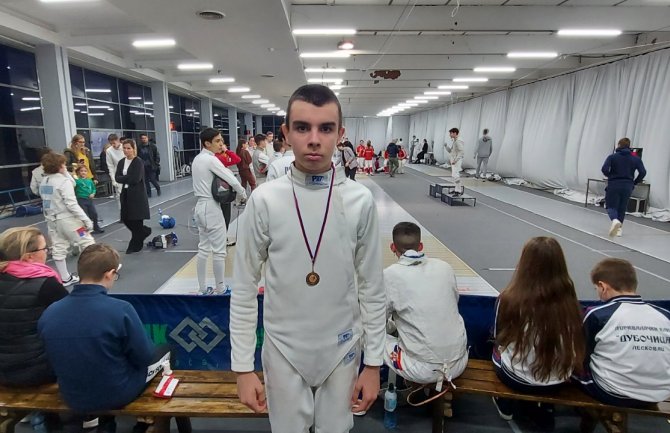 Prva internacionalna medalja za mačevanje u Crnoj Gori: Đuraškoviću bronza u Beogradu