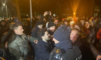 Nimanbegu: Uvrede Abazoviću odnose se na cijeli albanski narod; Krivokapić: Opravdano razočarani građani da se suzdržavaju od uvreda