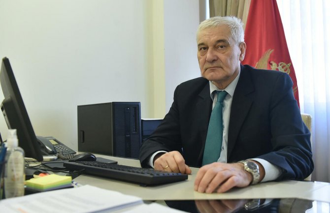 Laković: Kako zaštiti državu od državnika, odnosno službu od službenika?!