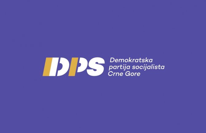 DPS Mojkovac: Umjesto da radi na dovođenju novih investitora, vlast se sastaje sa onima koji razaranja devedesetih nazivaju 