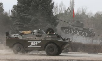 Latinično slovo Z na ruskim vojnim vozilima u Ukrajini - šta znači?