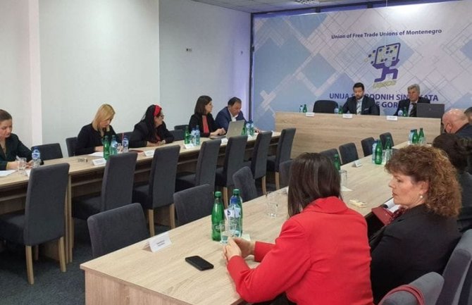 Neki poslodavci traže vraćanje dijela zarade na ruke