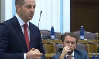 Konjević  jede plazmu dok Šehović govori