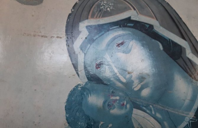 Vranje: Oskrnavljeni ikonostas i dvadeset ikona u crkvi