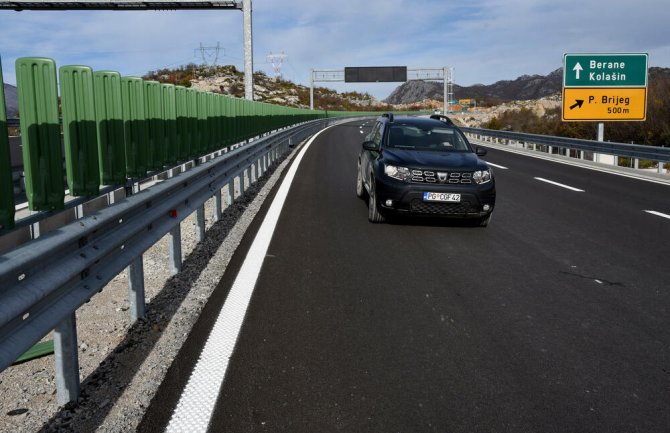 Motociklista lišen slobode, vozio 216km/h  na autoputu