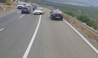 Udes u Kokotima: Pričinjena velika materijalna šteta