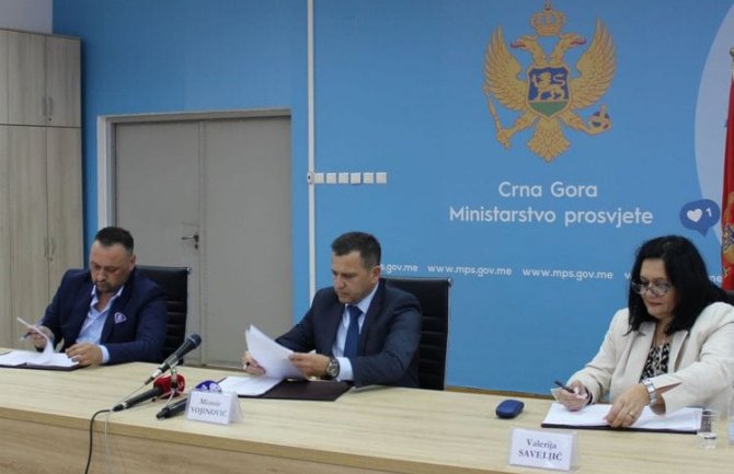 Prvi korak ka poboljšanju predškolske infrastrukture u više gradova