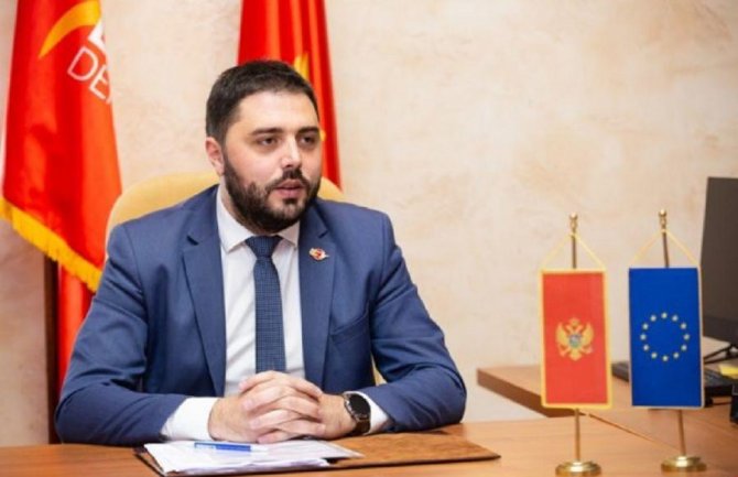 Martinović: U Kolašinu se traži krevet više, neophodna hitna reakcija Vlade za saniranje infrastrukturnih problema u selima