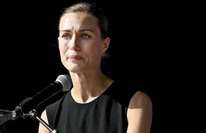 Uplakana finska premijerka: Ja sam čovjek, treba mi malo radosti u mračnim vremenima