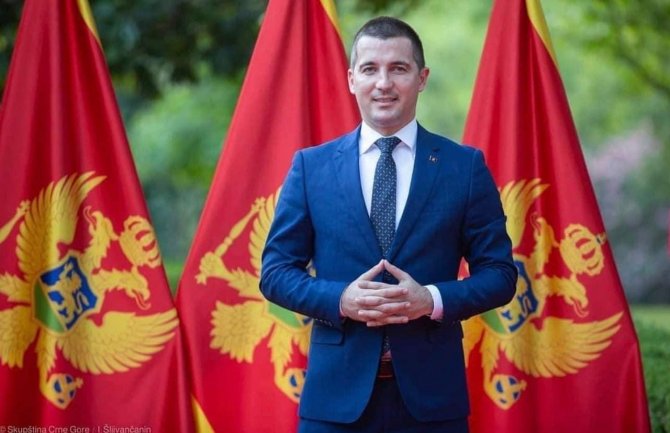 Bečić: Demokrate se odriču mjesta premijera i predsjednika parlamenta