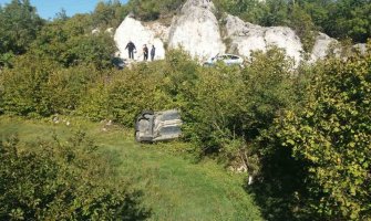 Udes na putu CT-BD, vozilo sletjelo sa puta 