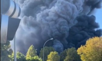 Veliki požar u Parizu, gori najveća pijaca na svijetu